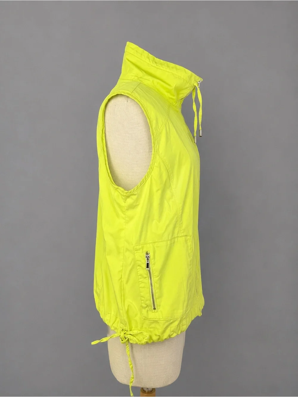 Chico’s Zenergy Neon Yellow Utility Vest Full Zip Stretch Size 1 (US M)